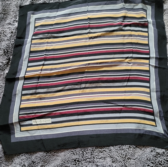 YSL print scarf - Picture 4 of 5